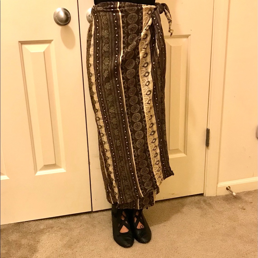 Gently used Ellen Ashley Sarong style Wrap skirt Size Small